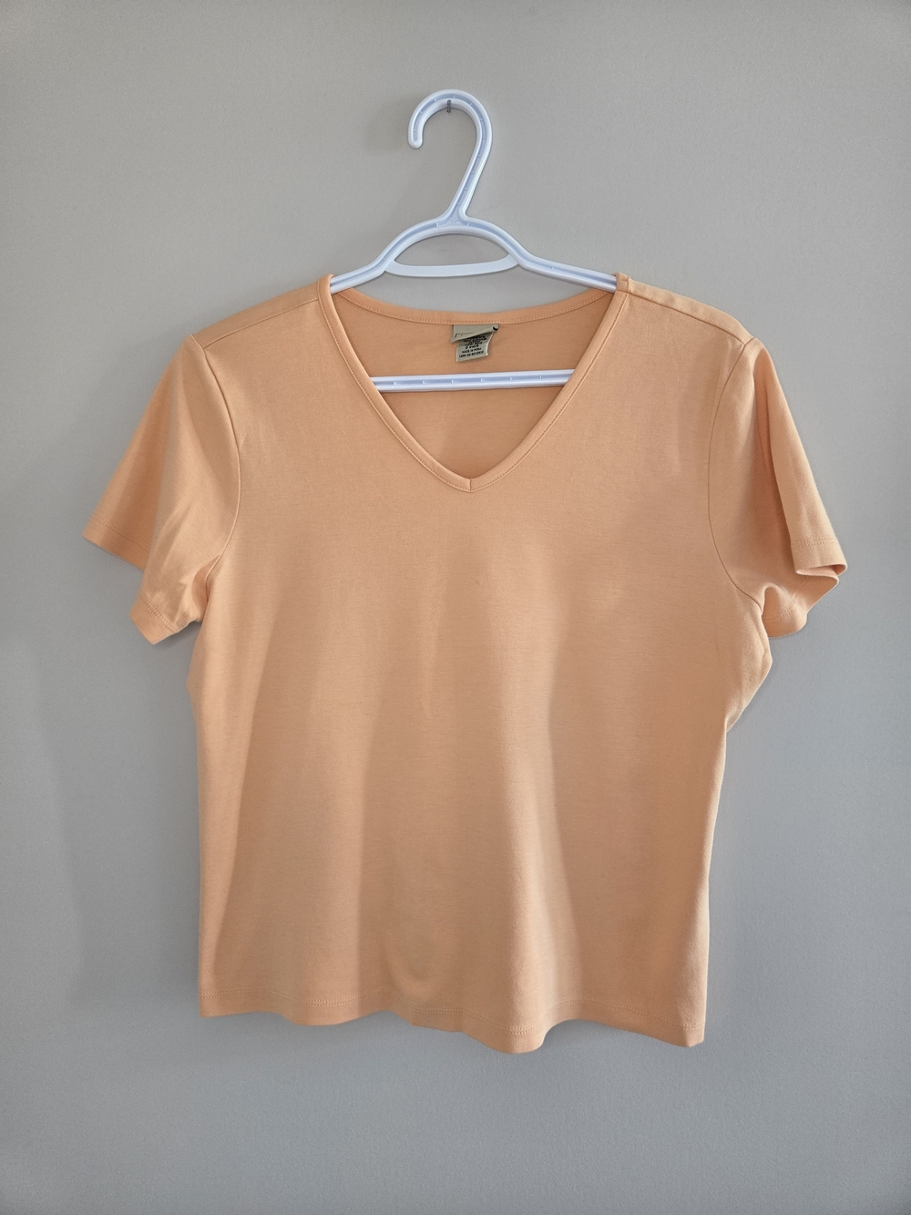 L.L. Bean peach v-neck short sleeve tee, 100% supima cotton, medium, new
